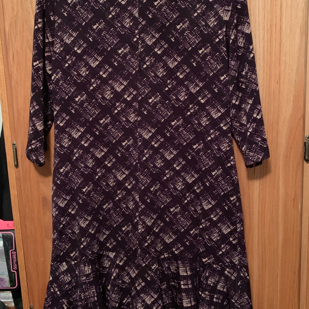 Dress - Picture 2 of 3